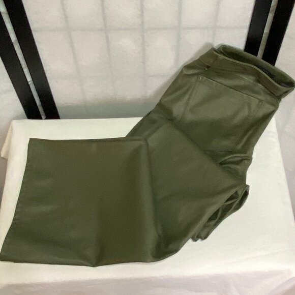 Wild Fable Low Rise Faux Leather Vegan Pleather Flare Jeans Pants Olive NWT 4 - Picture 8 of 13